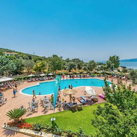 Evia Riviera 4*