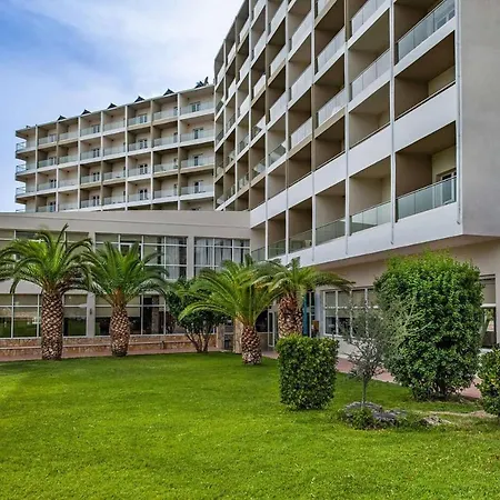 Resort Evia Riviera 4*