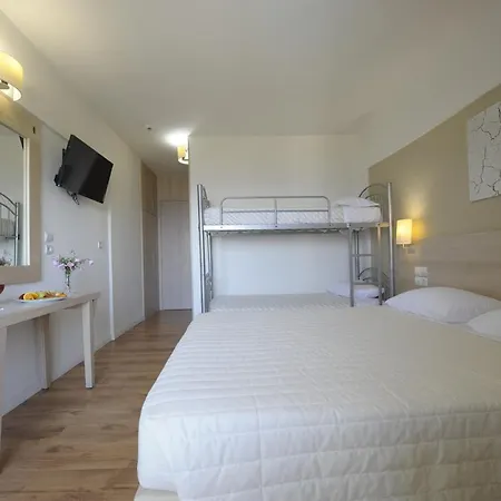 Evia Riviera 4*