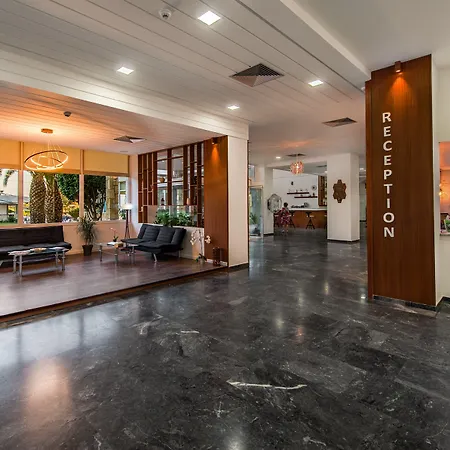 Evia Riviera Amarynthos