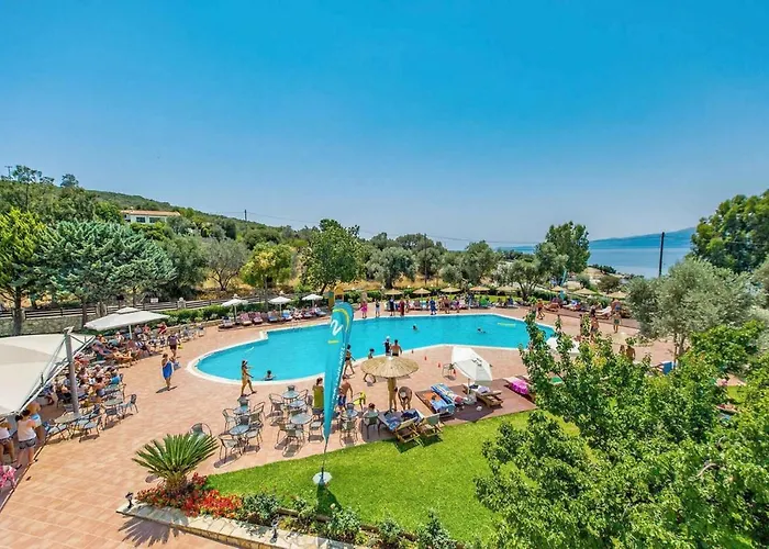 Evia Riviera 4*
