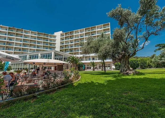 Θέρετρο Evia Riviera